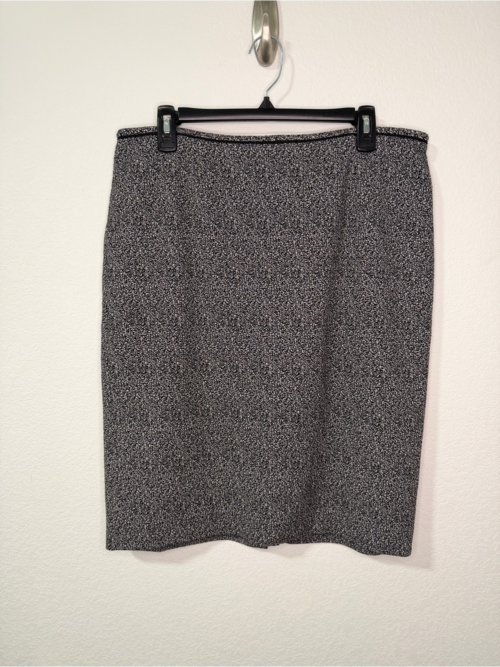 Calvin Klein Black & White Textured Pencil Skirt